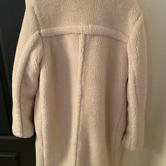 GAP Sherpa Coat - Picture 4 of 5